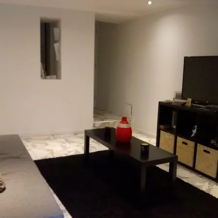 Apartamento/quarto Excelente Proximo Ao Rato *