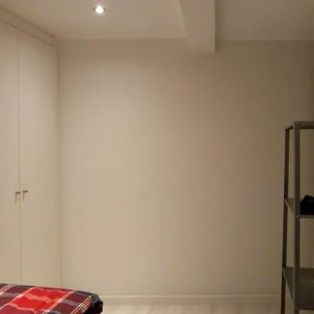 Apartamento/quarto Excelente Proximo Ao Rato * Lisbona